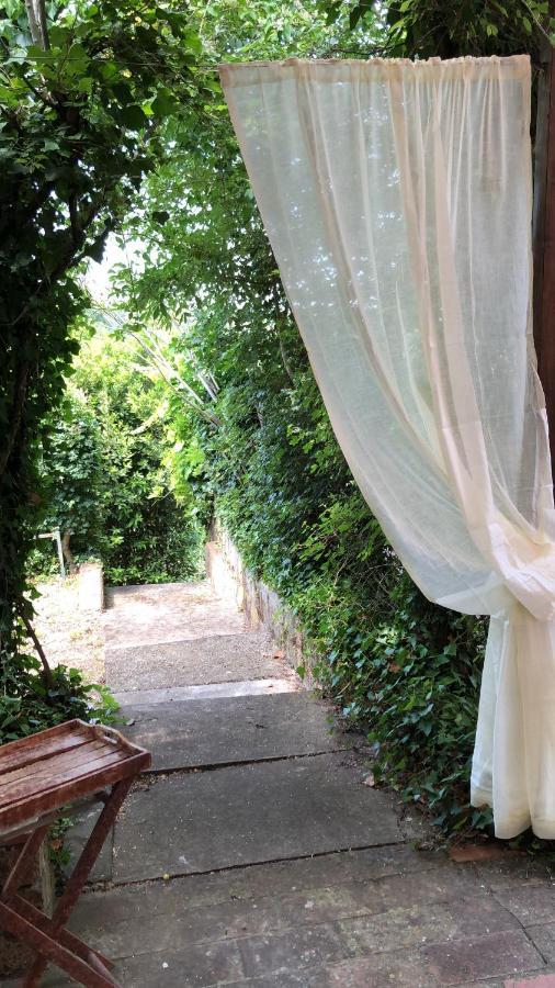 Willa La Casa Nel Bosco Lari Zewnętrze zdjęcie